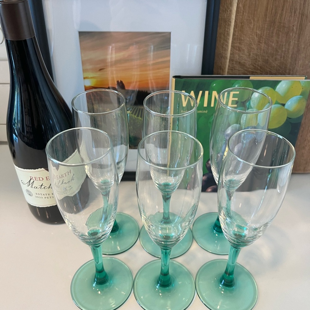 Set of 6 Luminarc Vintage Turquoise Stem Champagne Flutes – 7.75” Tall, 6 oz - Picture 2 of 5